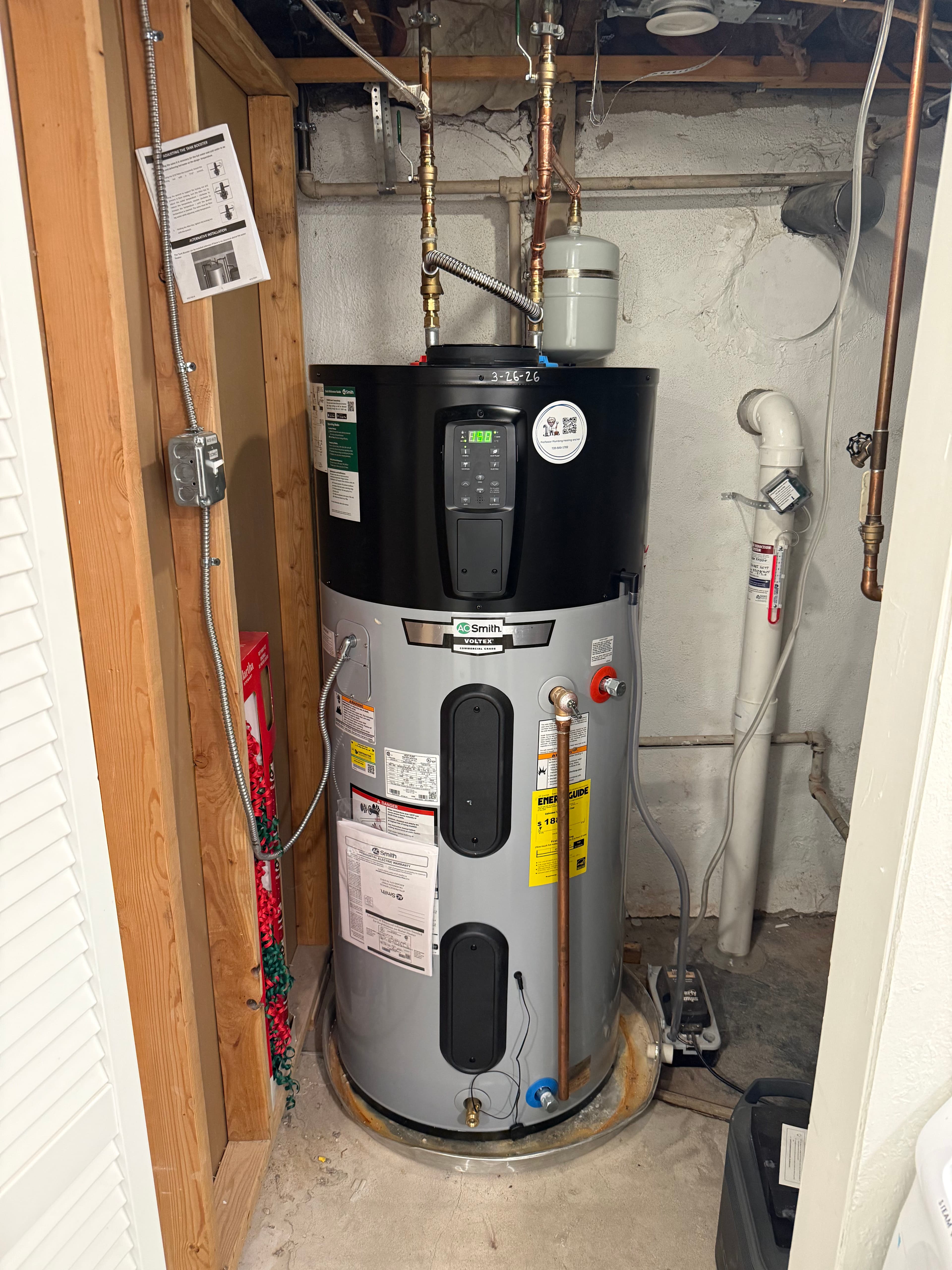 Project Reliable Performance with Heat Pump Water Heater Maintenance image