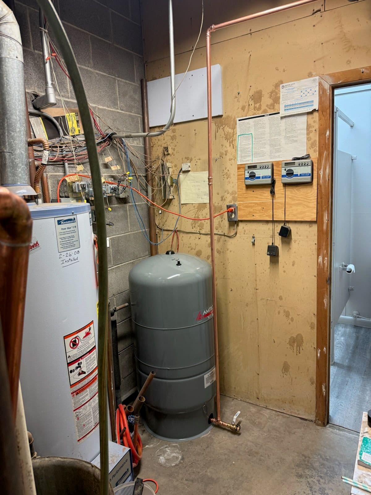 Project Efficient Heating Solution with New Hydronic Expansion Tank Installation image